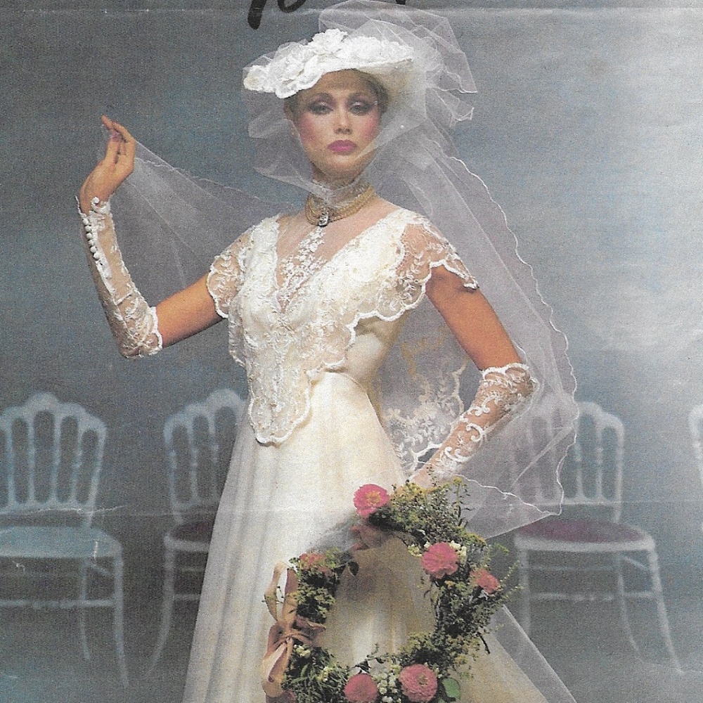 Wedding GOWN & HEADPIECE DESIGNED BY EVE OF MILADY - Picture 2 of 9